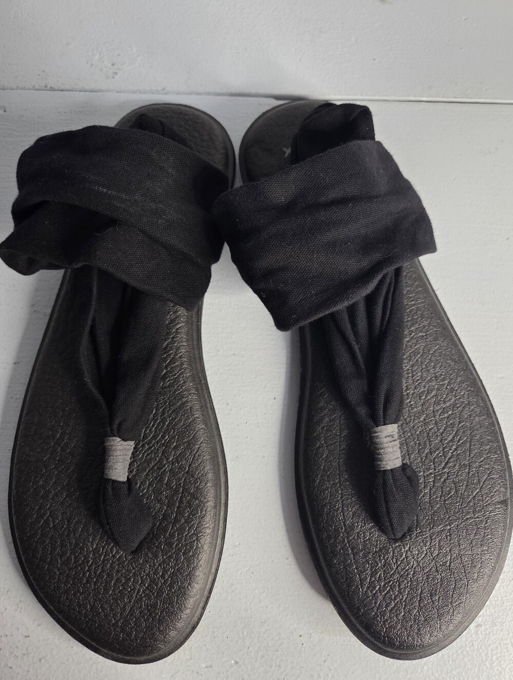 Sanuk Sandals Size 10
